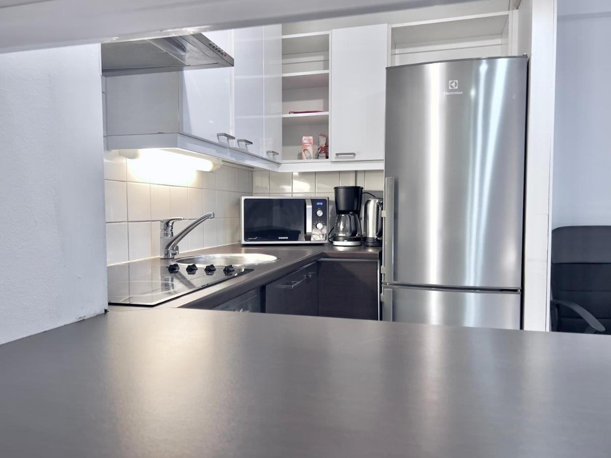 Lovely Central Apartment Хельсинки Экстерьер фото
